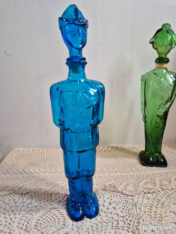 Bouteille carafe soldat en verre type Empoli vintage (image 1)