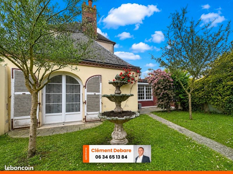 Maison 8 pièces 201 m² · à Bressuire · 201 m² · 272 000 €
