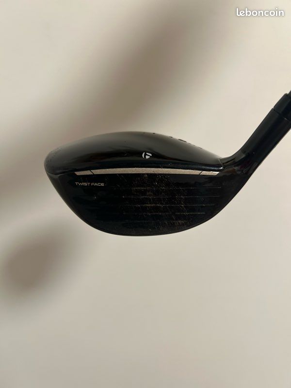 Driver TaylorMade Qi10 - 10.5° Réglable, Flex Régulier, Pour Gaucher, Reconditionné Très Bon état