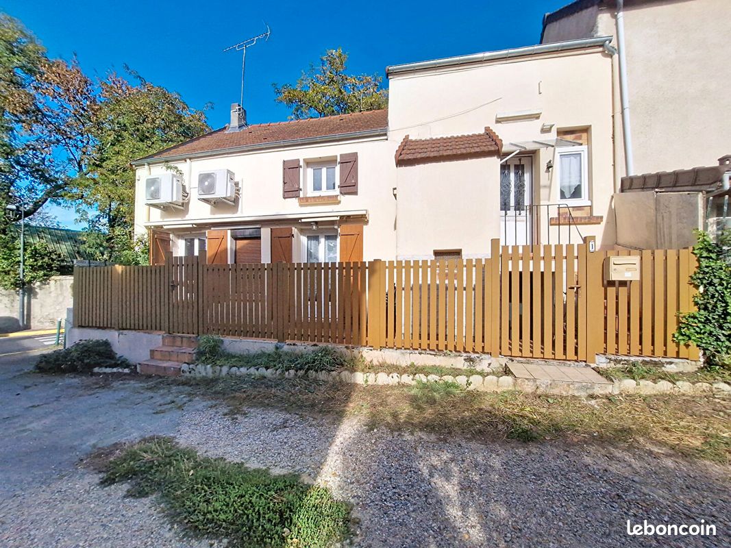 Maison 6 pièces 90 m² · à Épinay-sous-Sénart · 90 m² · 236 000 €