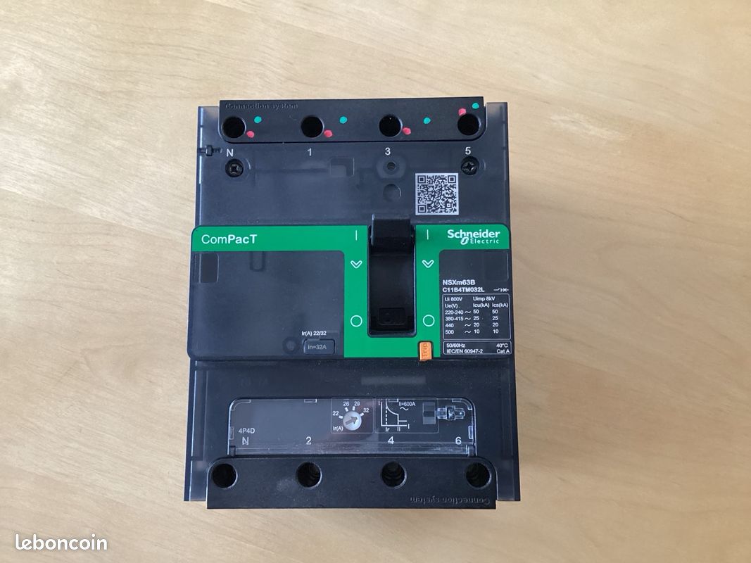Disjoncteur TM-D 32A 4P4D 25kA borne EverLink SCHNEIDER (image 1)