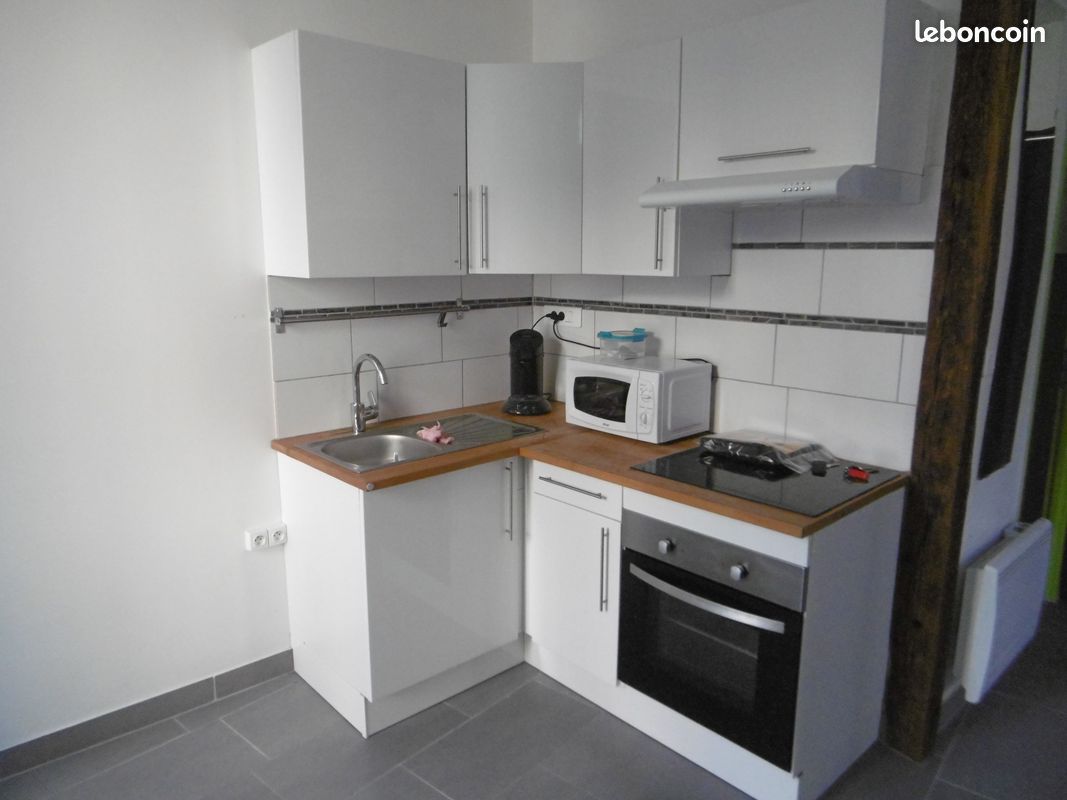 Appartement 1 pièce 22 m² · à Saintes · 22 m² · 450 €/mois