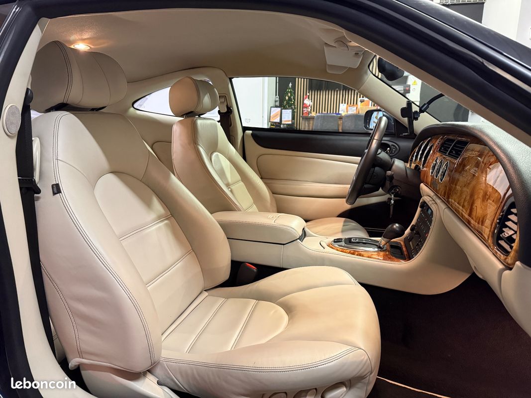 Jaguar xkr coupe 4.2 395ch s supercharged bva spirit of legend/ 1ere main/ historique complet (image 6)