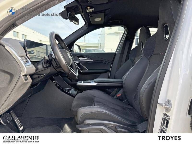 BMW iX1 xDrive30 M Sport (image 19)