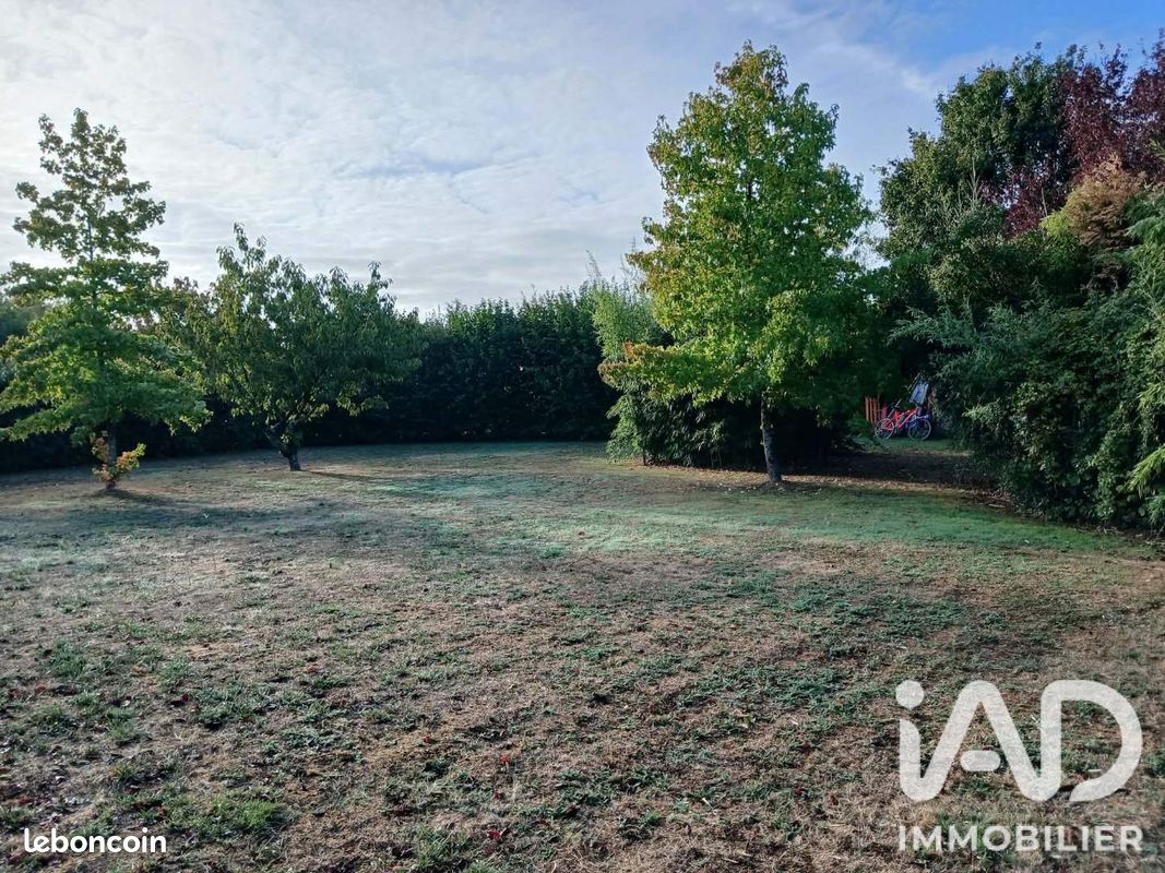 Terrain 614 m² · à Bonchamp-lès-Laval · 614 m² · 75 000 €
