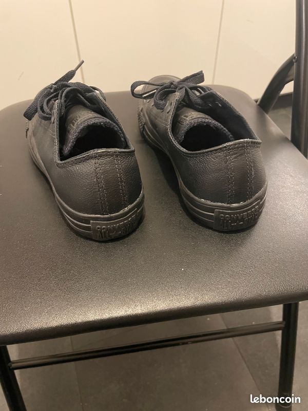 Très urgent vente paire de baskets converse noir (image 4)