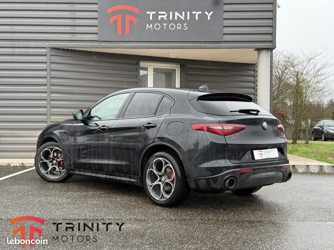Alfa Romeo Stelvio 2.2 JTD 210CH 4X4 Q4 VELOCE + SUIVI COMPLET + TOIT OUVRANT + GARANTIE (image 4)