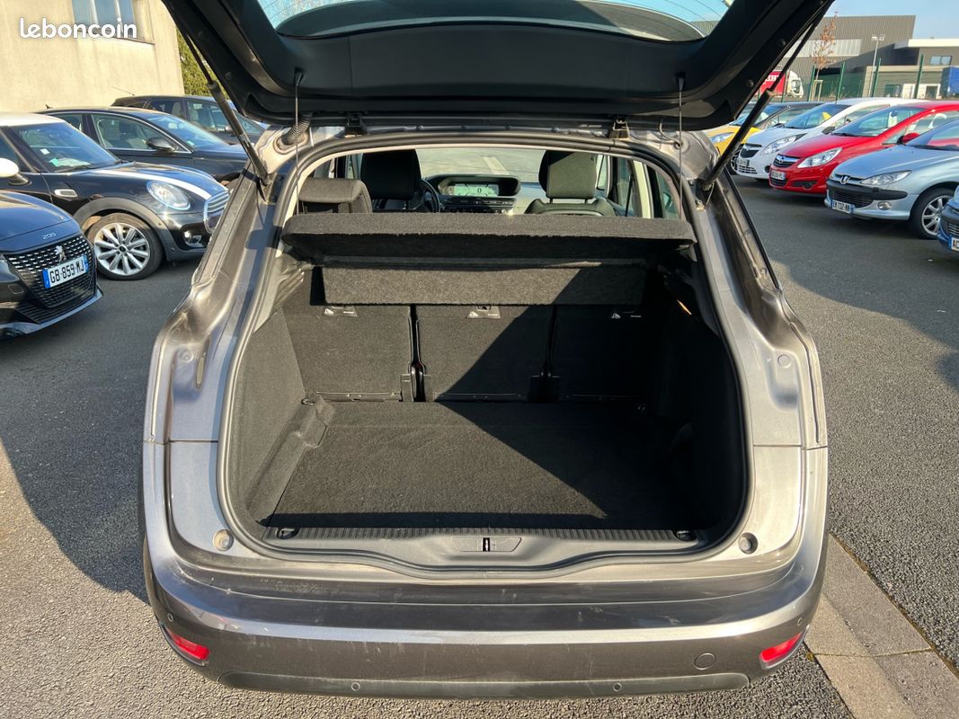 CITROEN C4 Spacetourer 130CH EAT8 (image 10)
