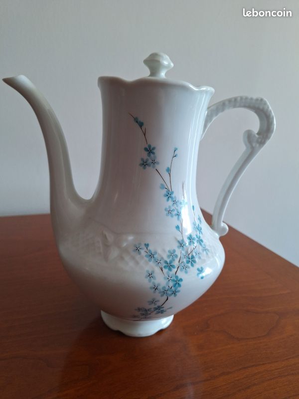 Cafetiere ancienne porcelaine Lourioux (image 1)