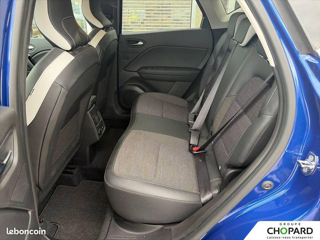 RENAULT Captur E-Tech hybride 145 Techno (image 18)