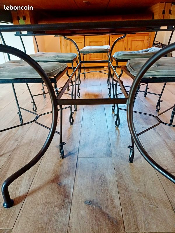 Table salle a manger et 6 chaises (image 3)