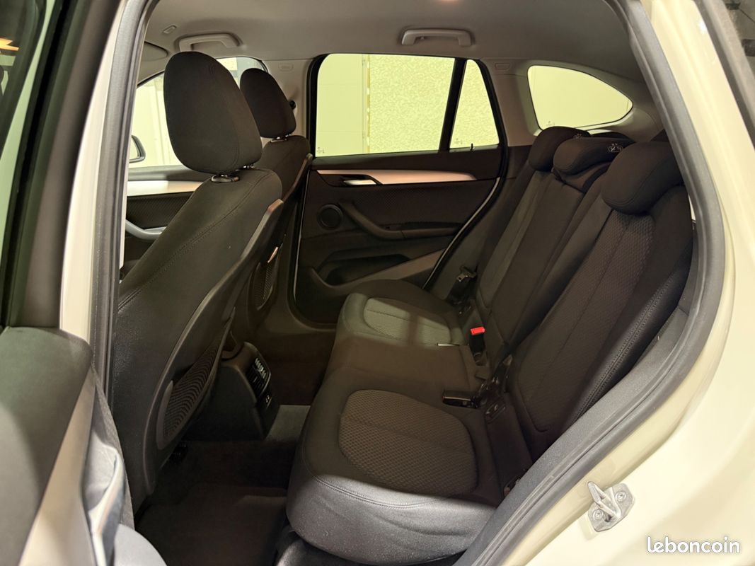 BMW X1 F48 LCI sDrive 18i 136 ch DKG7 Lounge (image 21)