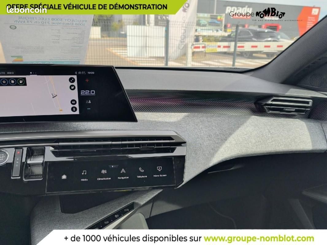 Peugeot 3008 ELECTRIQUE 210 ch 73 kWh GT (image 8)