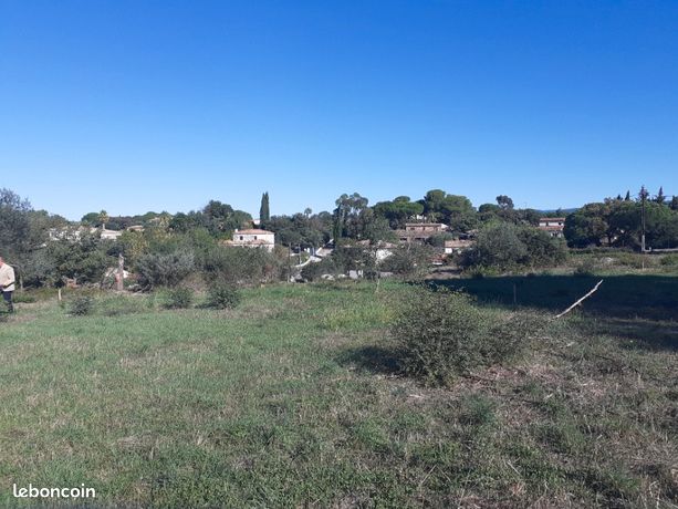 Terrain 1 036 m² Roquebrune Sur Argens