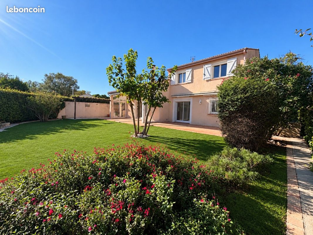 Maison 6 pièces 176 m² · à Saint-Jean-de-Védas · 176 m² · 2 560 €/mois