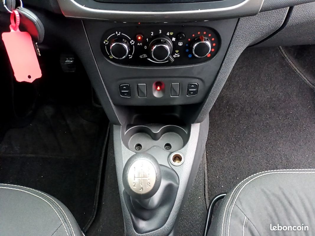 Dacia Logan MCV (2) Lauréate TCe 90 eco² (image 17)