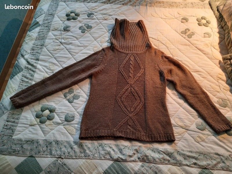 Pull col roulé taille L (image 1)