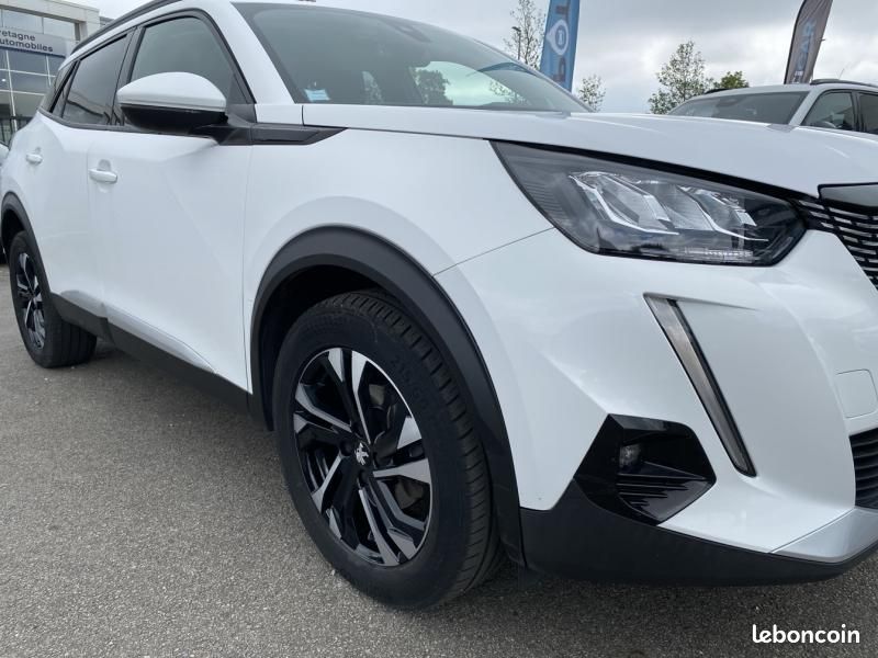 Peugeot 2008 1.2 PureTech 130ch S&S Allure 7cv (image 27)