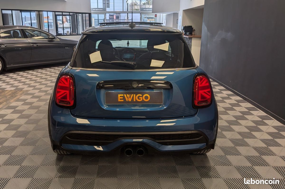 MINI MINI 2.0 180 COOPER S CAMDEN BVA TOIT PANORAMIQUE GARANTIe (image 17)