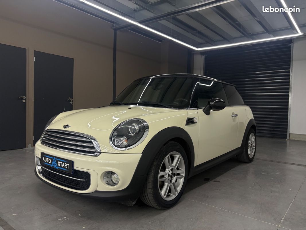 MINI Mini Cooper D Steptronic BOITE AUTO/VOLANT MULTIFONCTIONS (image 7)