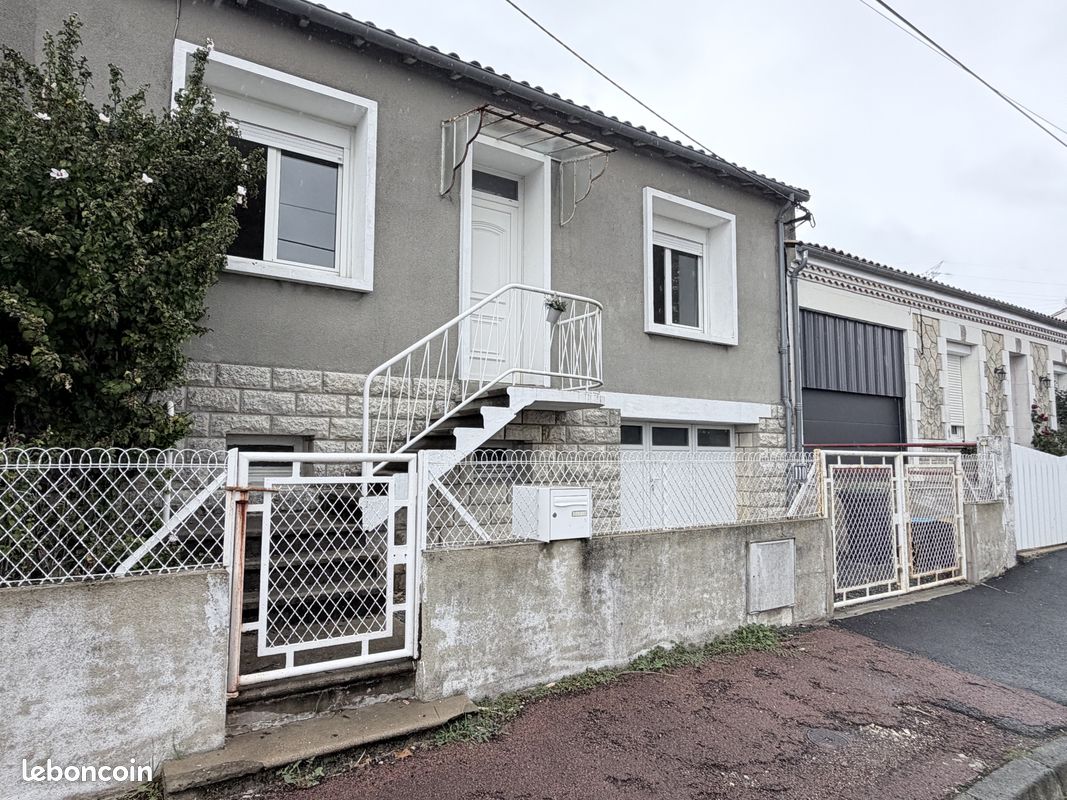 Maison 3 pièces 61 m² · à Saintes · 61 m² · 850 €/mois