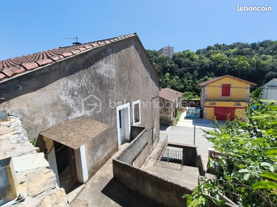 Maison 8 pièces 106 m² · à Saint-Pons-de-Thomières · 106 m² · 55 000 €