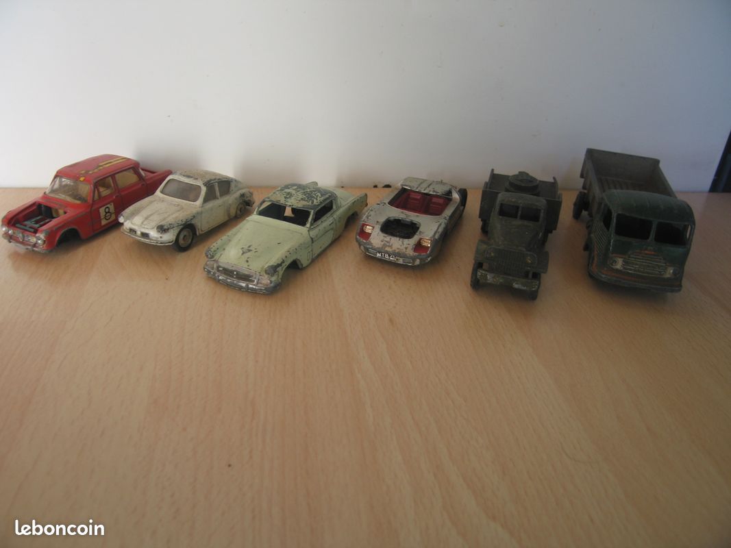 DINKY TOYS # 35 A - SIMCA 5 - DEAGOSTINI DINKY TOYS Scala 1/43