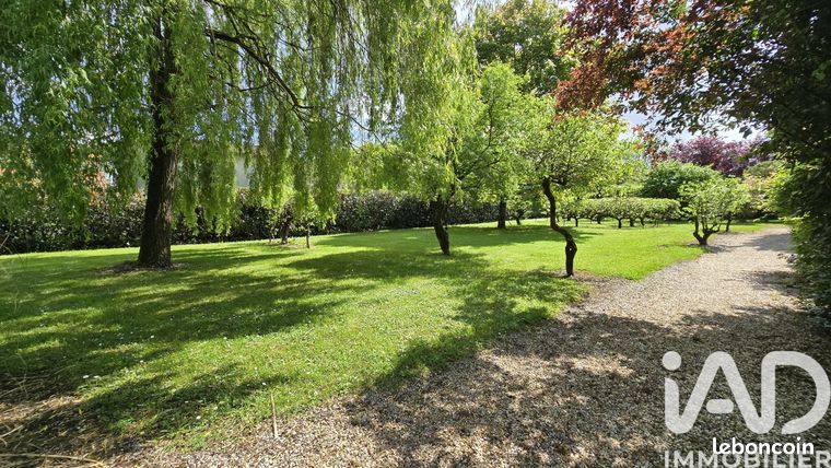 Terrain 2000 m² Bessines