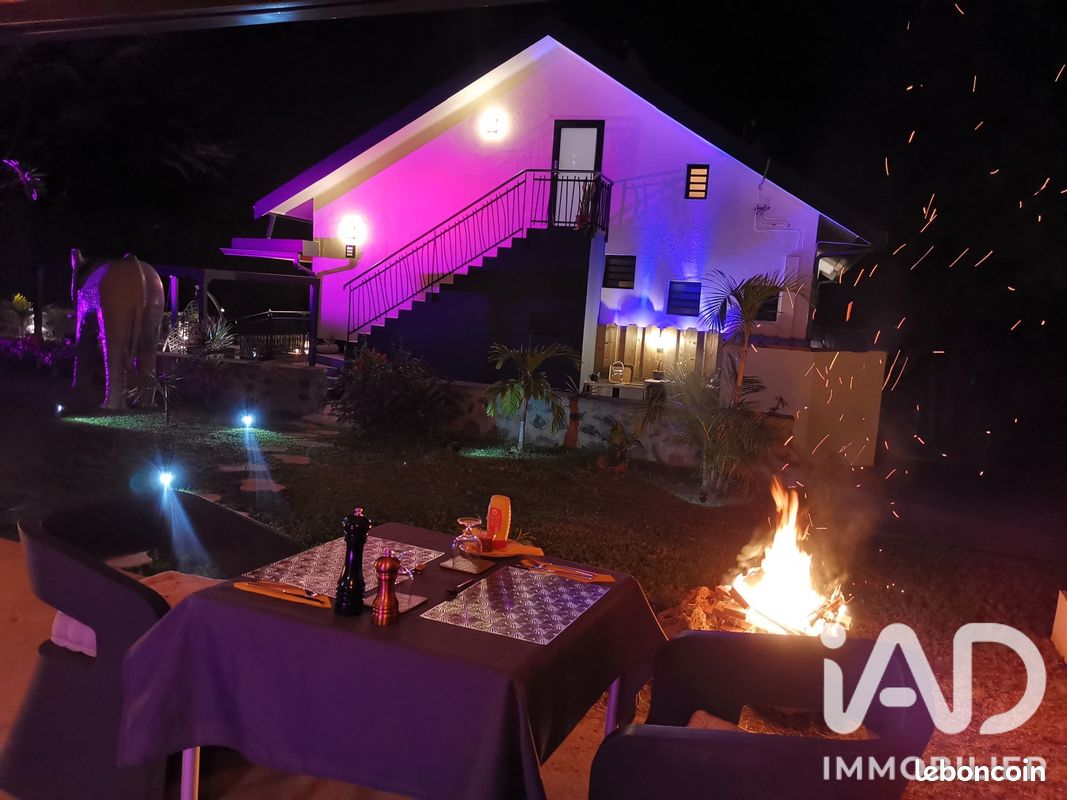 Maison 12 pièces 300 m² · à Le Tampon · 300 m² · 960 000 €