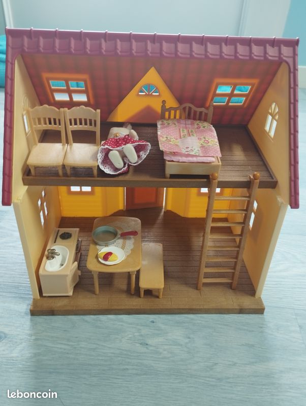Cottage sylvanian families (image 1)