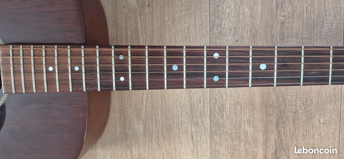 Martin D-15 USA en étui (image 10)