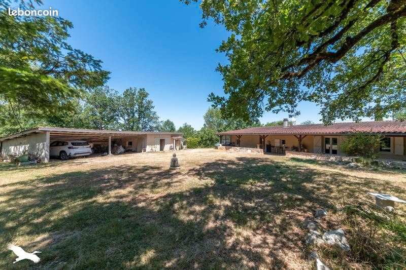 Maison 5 pièces 155 m² · à Saint-Antonin-Noble-Val · 155 m² · 249 900 €