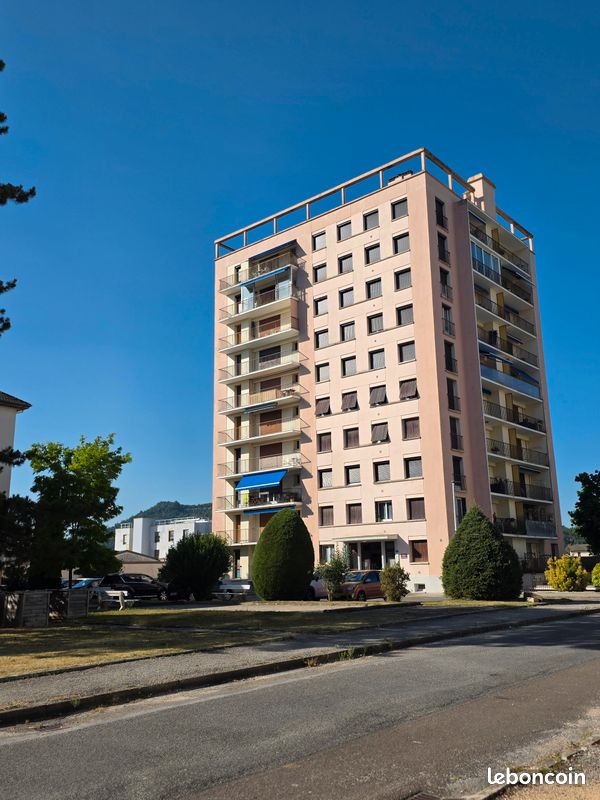 Appartement 3 pièces 65 m² · à Champagnole · 65 m² · 140 000 €