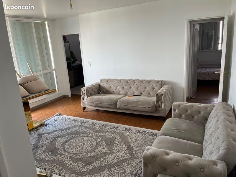 Appartement 4 pièces 76 m² · à Saint-Pierre-des-Corps · 76 m² · 900 €