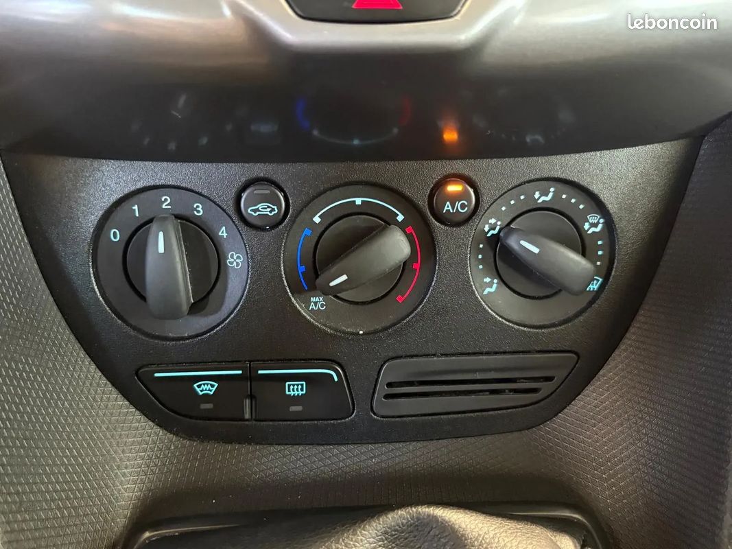 FORD Transit Connect 1.5 D 101ch Trend - 2017 - 98 500 km - Faible kilométrage - Bluetooth (image 18)