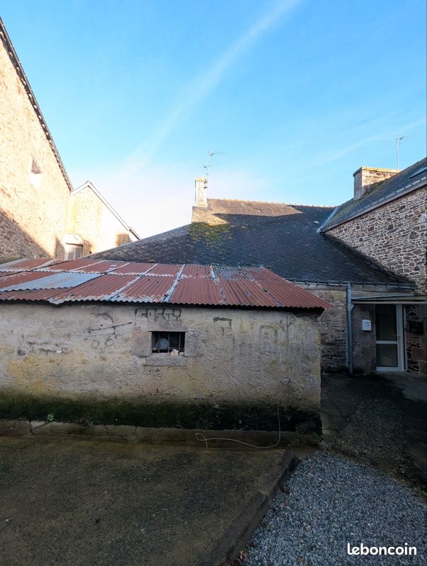 Maison 6 pièces 88 m² · à Évellys · 88 m² · 66 000 €