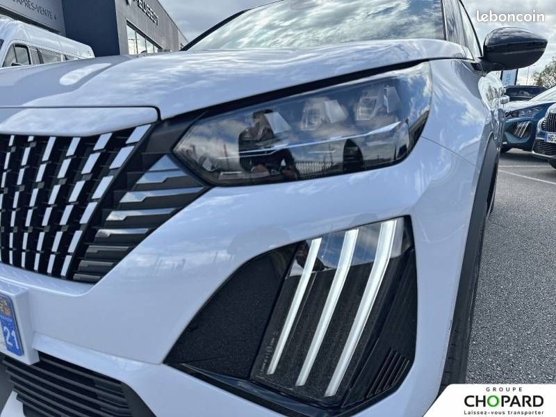 Peugeot 2008 Hybrid 145 e-DCS6 GT Exclusive (image 22)