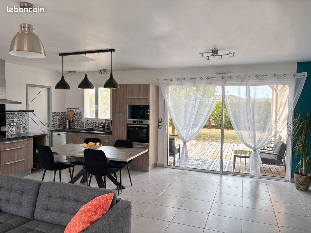 Maison 6 pièces 117 m² · à Pompignac · 117 m² · 395 000 €