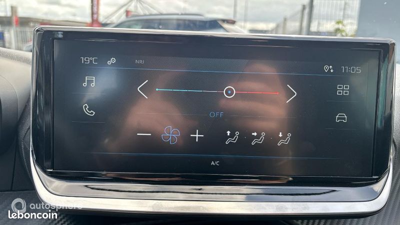 Peugeot 208 1.2 Hybrid 100ch Active e-DCS6 (image 27)
