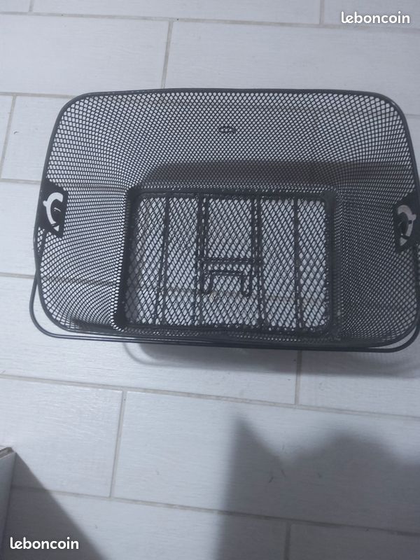 Panier en métal pour vélo (image 1)