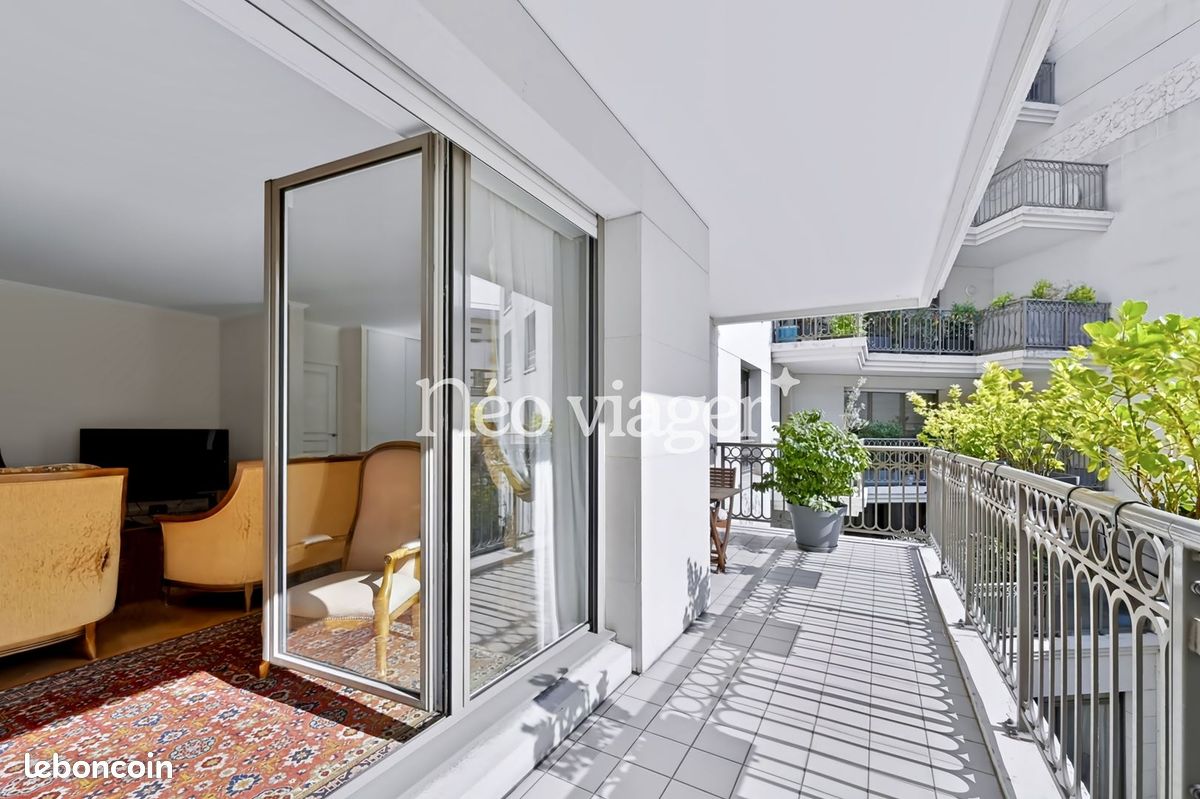 Appartement 5 pièces 116 m² · à Levallois-Perret · 116 m² · 370 000 €