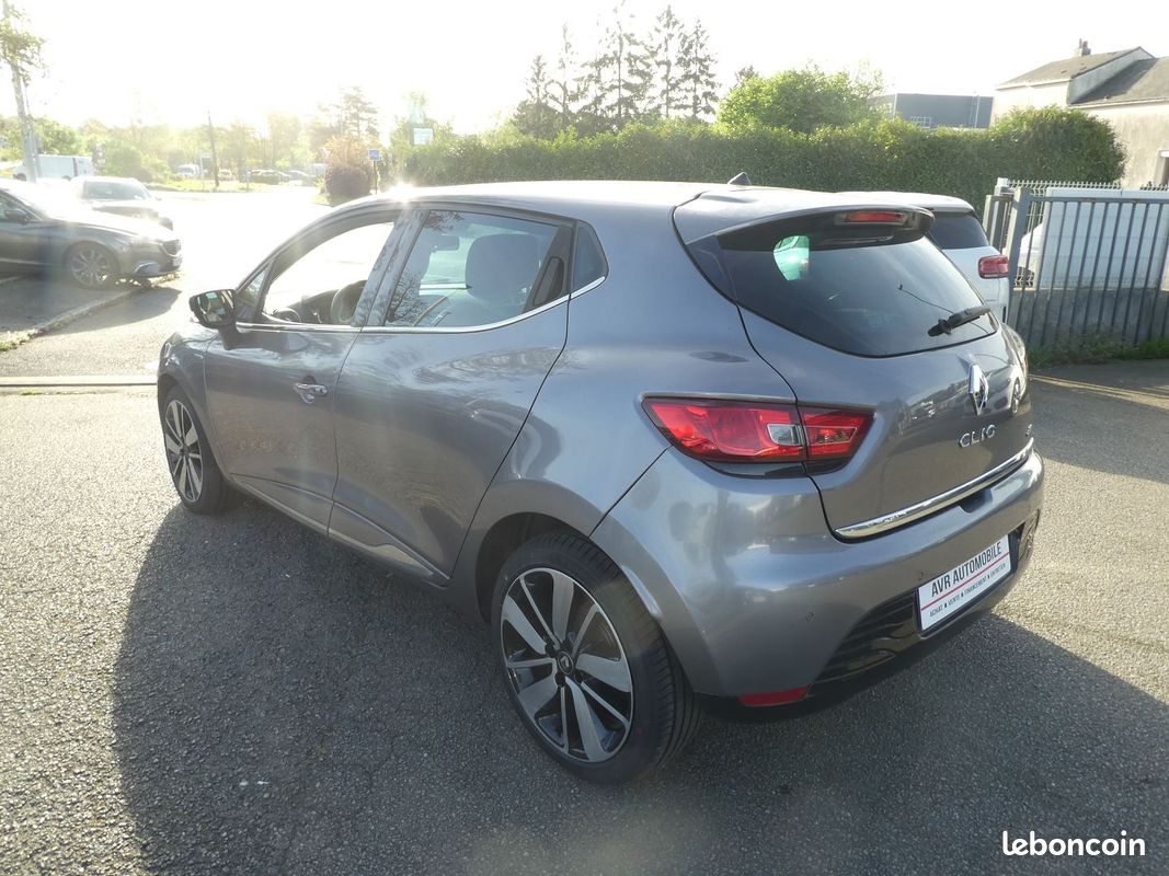 Renault CLIO IV 1.5 DCI 90CH ENERGY ICONIC EURO6 2015 (image 11)