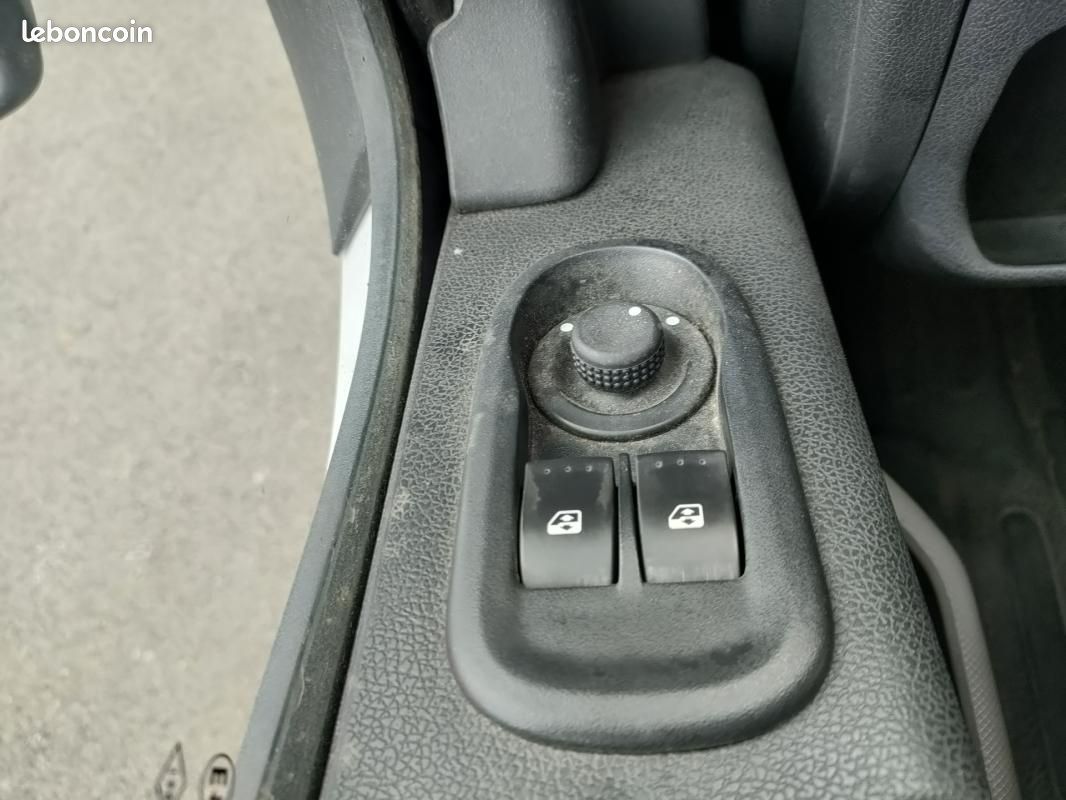 Renault Master PLANCHER CABINE PLANCHER-CABINE DCI 150 RAMPE CENTRALE (image 13)