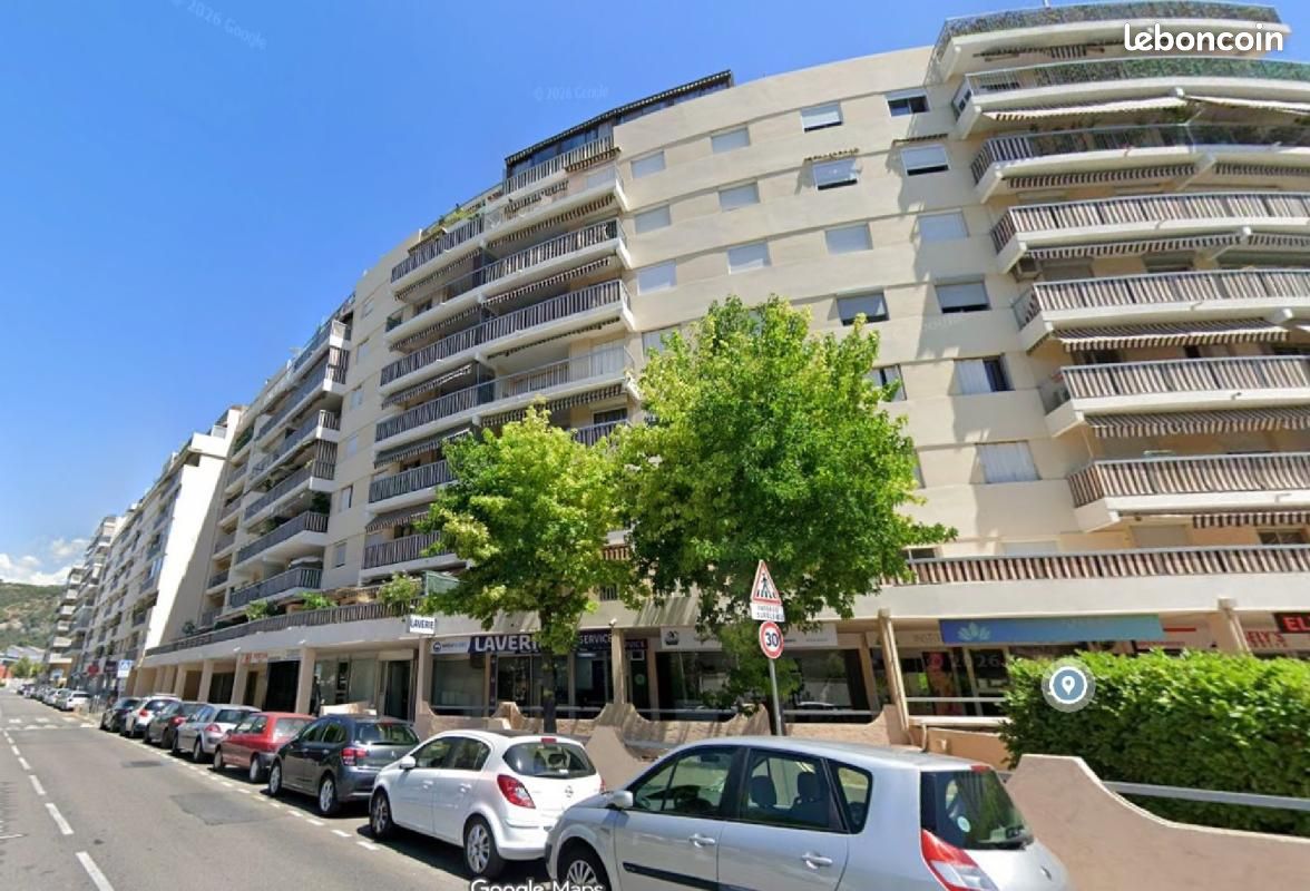 Parking 12 m² · à Nice · 12 m² · 120 €