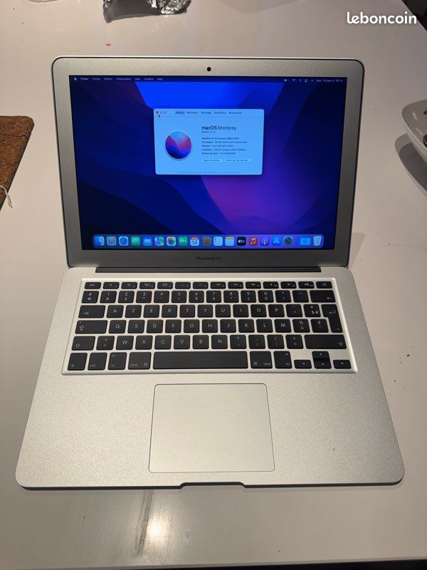 MacBook Air 13 pouces de 2015 - très peu utilise (image 1)