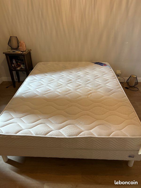 Ensemble lit + matelas bultex 140x190 (image 1)