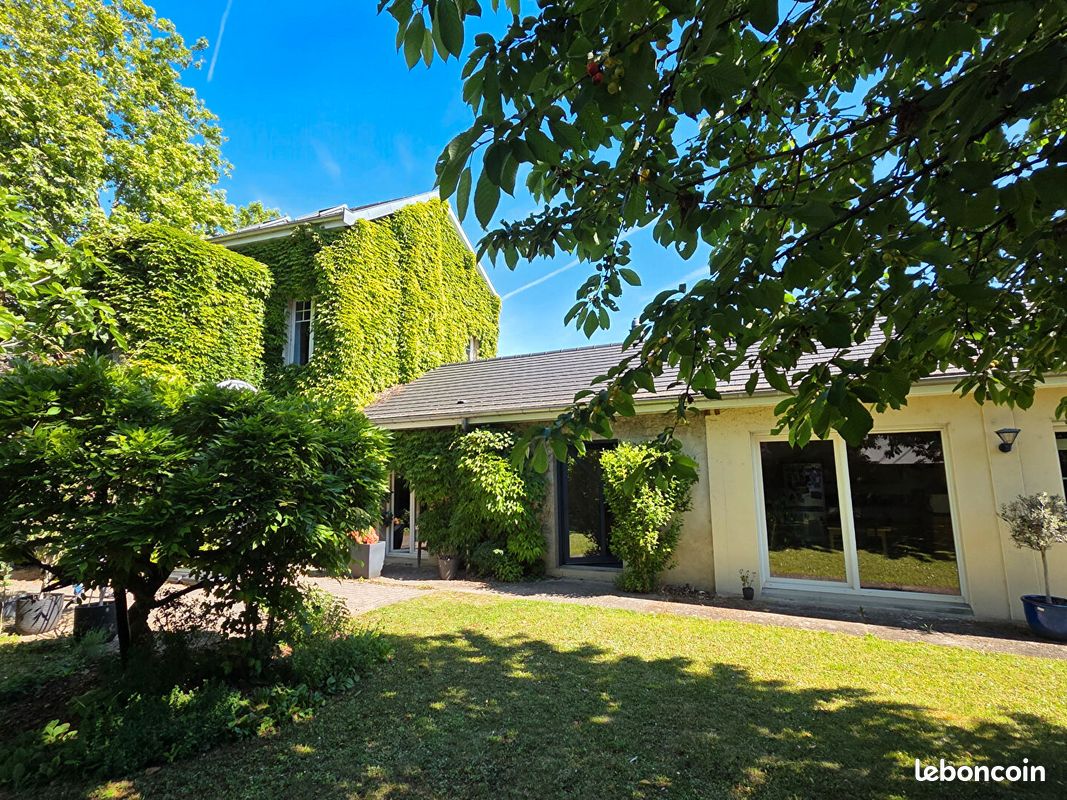 Maison 7 pièces 200 m² · à Dijon · 200 m² · 595 000 €