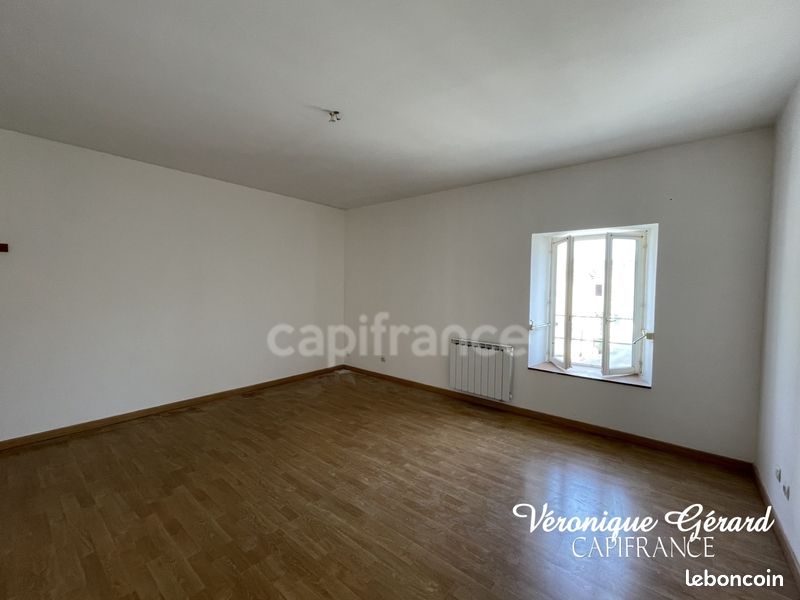 Maison 5 pièces 153 m² - Vélines 24230 (image principale 12)
