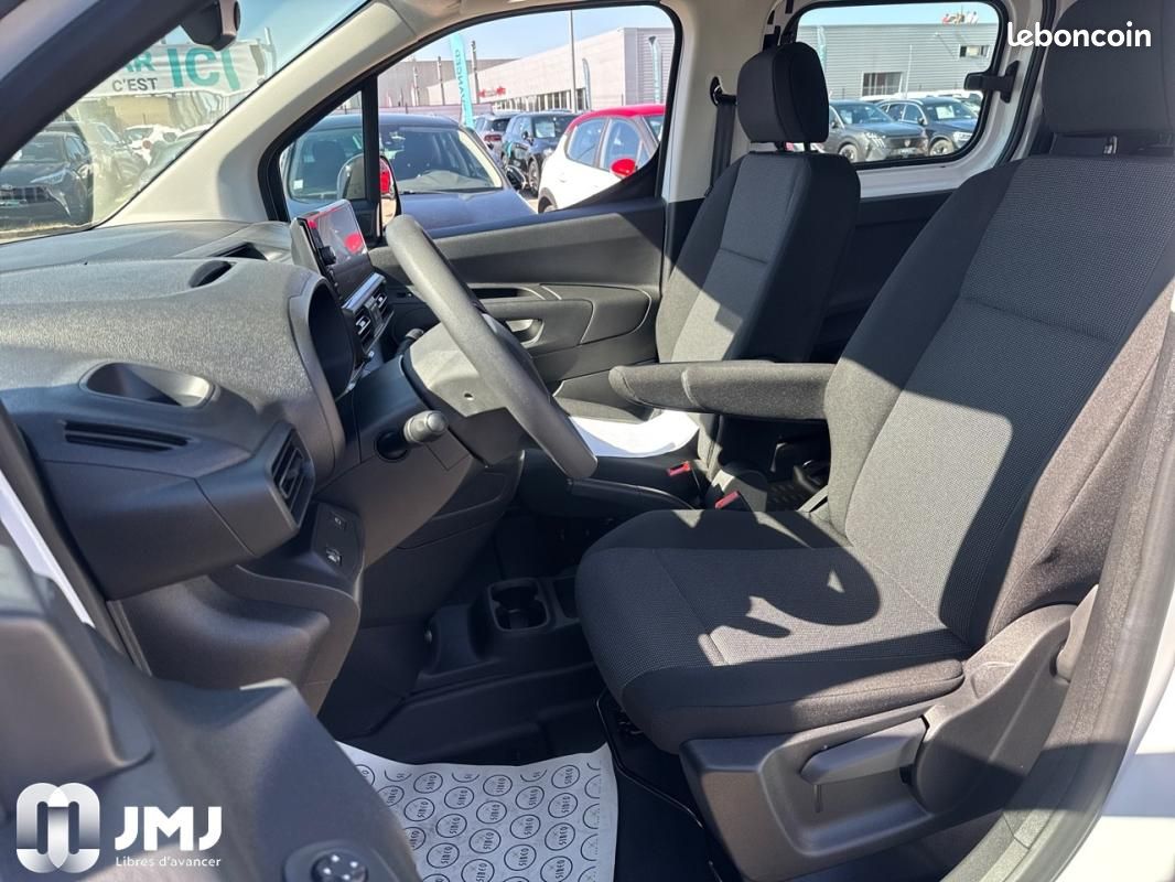 Citroën Berlingo CABINE APPROFONDIE CA TAILLE XL BLUEHDI 100 S&S BVM6 (image 8)