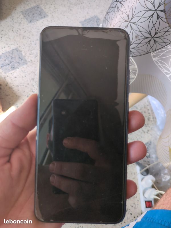 Redmi (image 1)